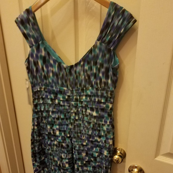 Multi Color Dress - Picture 4 of 4